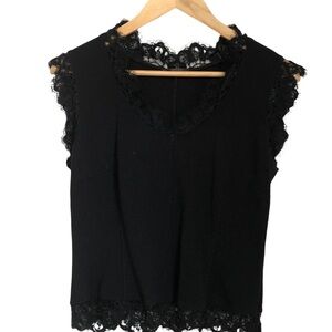 Amuleti vintage lace trim wool Blouse